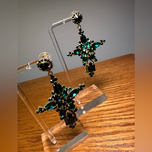 Dolce and Gabbana inspired emerald cross earrings - Picture 4 of 5